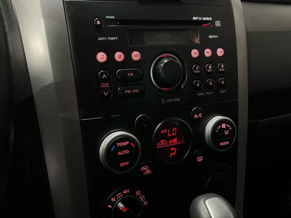 Suzuki Grand Vitara II Рестайлинг с пробегом 2010 года, цена 1 170 000 рублей, 111970 км, внедорожник, Автокод Объявления