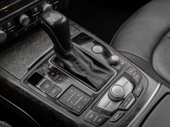 Audi A6 IV (C7) Рестайлинг с пробегом 2018 года, цена 2 735 000 рублей, 136744 км, седан, Автокод Объявления