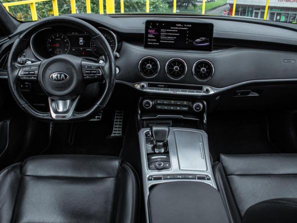 Kia Stinger I Рестайлинг с пробегом 2021 года, цена 2 799 000 рублей, 91110 км, лифтбек, Автокод Объявления