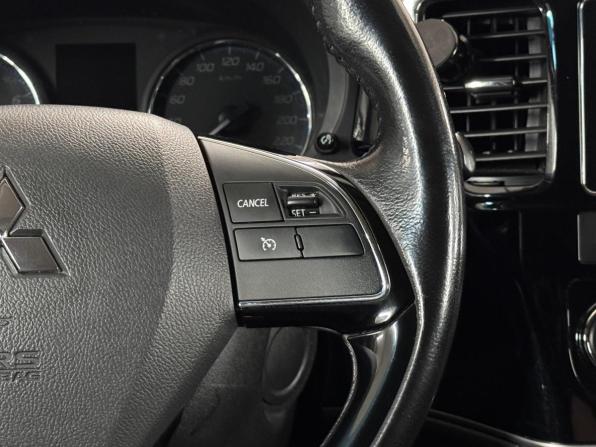 Mitsubishi Outlander III Рестайлинг 2 с пробегом 2017 года, цена 2 343 000 рублей, 142484 км, внедорожник, Автокод Объявления