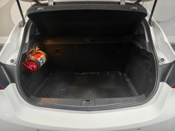 Opel Astra J с пробегом 2011 года, цена 645 000 рублей, 183851 км, хэтчбек, Автокод Объявления