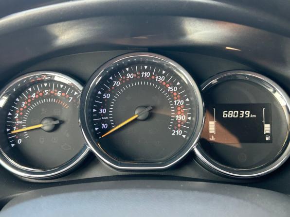 Renault Logan II Рестайлинг с пробегом 2019 года, цена 1 275 000 рублей, 68039 км, седан, Автокод Объявления