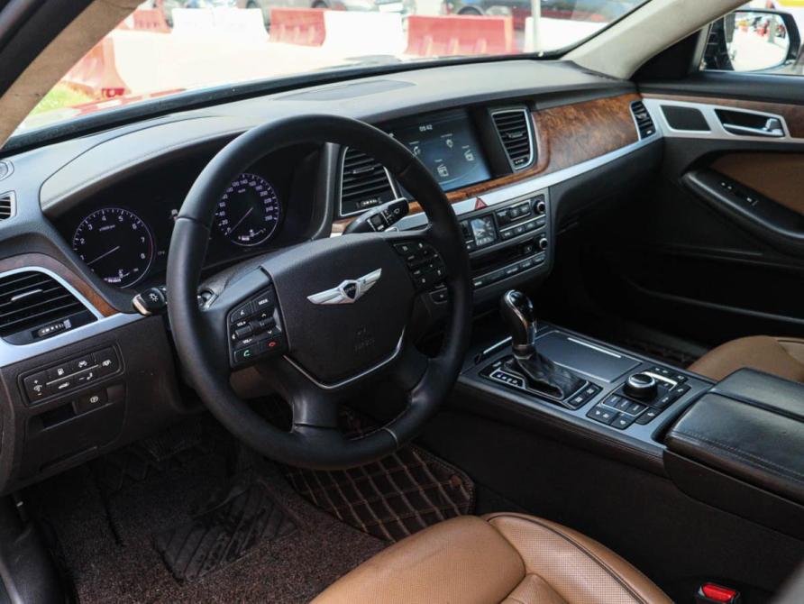 Hyundai Genesis II Москва  - изображение 15