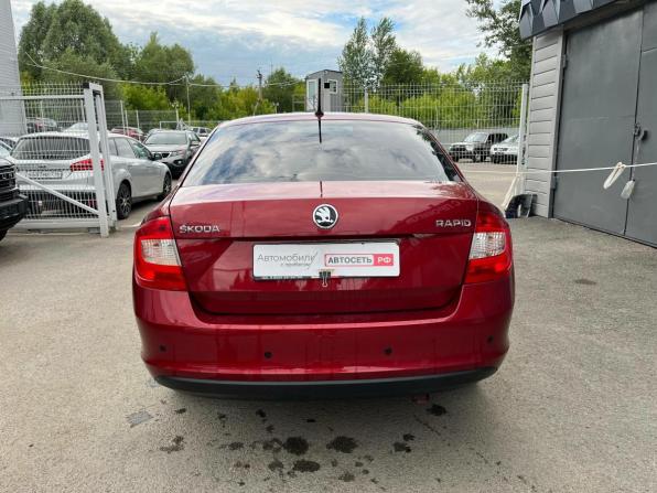 Skoda Rapid I с пробегом 2016 года, цена 1 045 000 рублей, 101140 км, лифтбек, Автокод Объявления