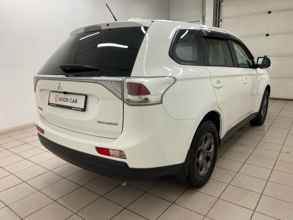 Mitsubishi Outlander III с пробегом 2012 года, цена 1 349 000 рублей, 203389 км, внедорожник, Автокод Объявления