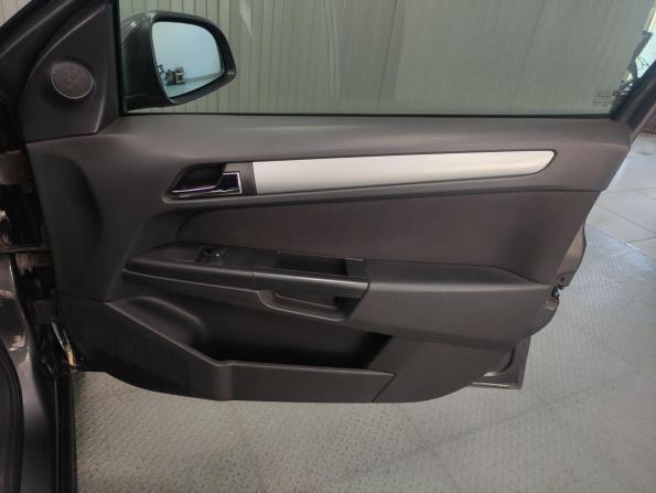 Opel Astra H Рестайлинг с пробегом 2011 года, цена 555 000 рублей, 183660 км, хэтчбек, Автокод Объявления