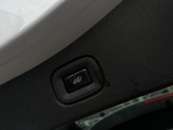Renault Koleos II с пробегом 2019 года, цена 2 189 000 рублей, 136000 км, внедорожник, Автокод Объявления