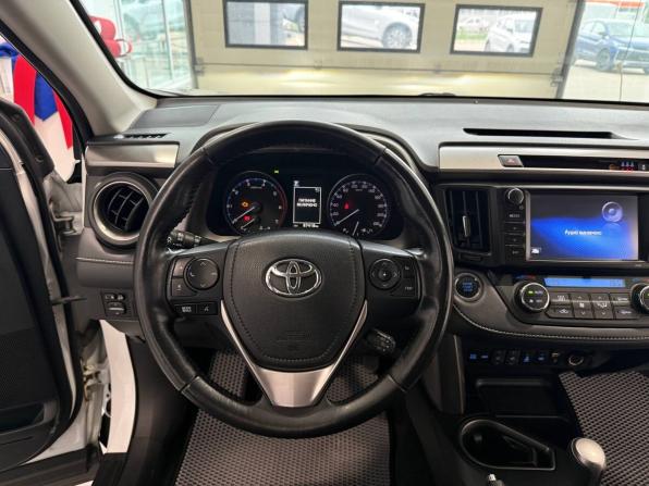 Toyota RAV4 IV (XA40) Рестайлинг с пробегом 2019 года, цена 2 750 000 рублей, 87028 км, внедорожник, Автокод Объявления