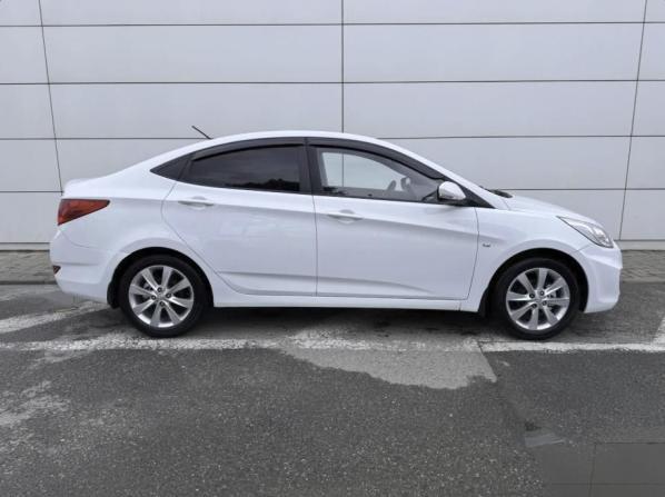 Hyundai Solaris I с пробегом 2013 года, цена 940 000 рублей, 227000 км, седан, Автокод Объявления