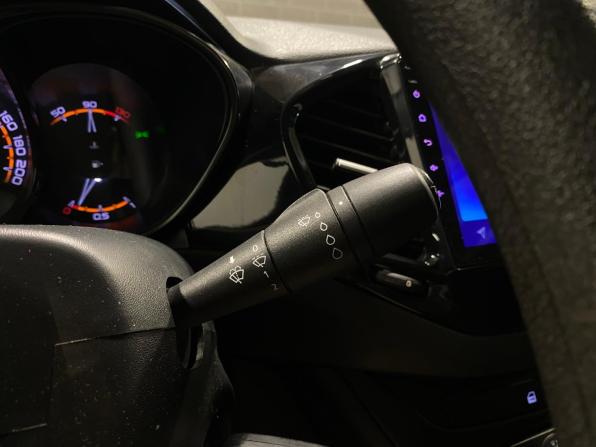 Lada (ВАЗ) Vesta I с пробегом 2020 года, цена 940 000 рублей, 63071 км, седан, Автокод Объявления