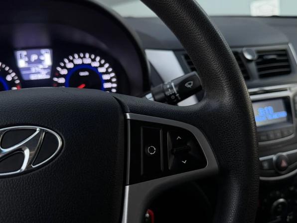 Hyundai Solaris I Рестайлинг с пробегом 2016 года, цена 1 079 000 рублей, 60360 км, седан, Автокод Объявления