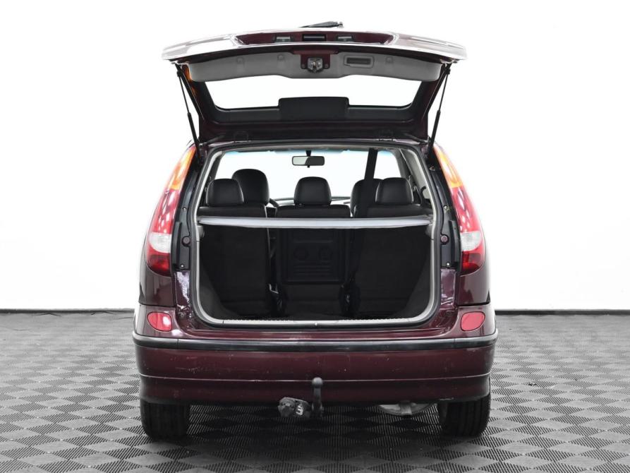 Nissan Almera Tino I Москва  - изображение 12