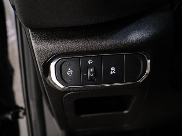 Haval Jolion I Рестайлинг с пробегом 2024 года, цена 1 807 000 рублей, 24961 км, внедорожник, Автокод Объявления