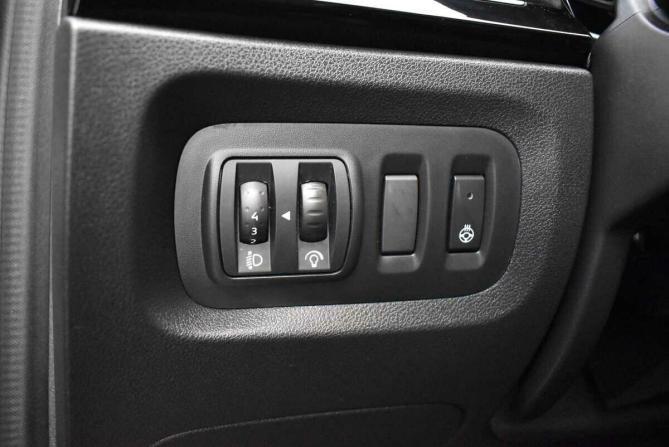 Renault Kaptur I Рестайлинг с пробегом 2021 года, цена 1 470 000 рублей, 113403 км, внедорожник, Автокод Объявления