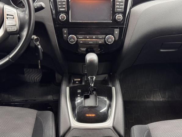 Nissan Qashqai II с пробегом 2018 года, цена 1 349 000 рублей, 155252 км, внедорожник, Автокод Объявления