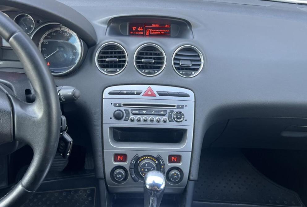 Peugeot 408 I Красноярск  - изображение 16