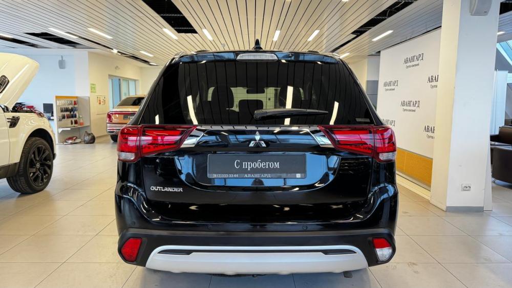 Mitsubishi Outlander III Рестайлинг 3 Санкт-Петербург  - изображение 4