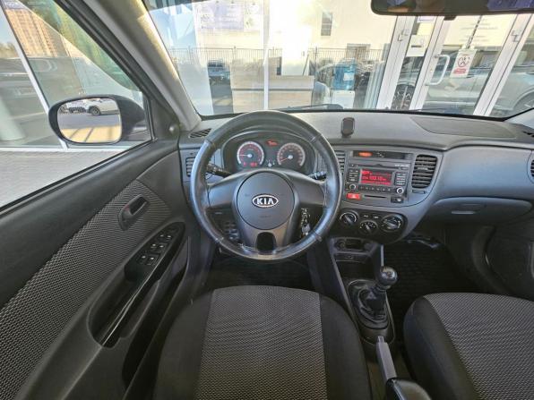 Kia Rio II Рестайлинг с пробегом 2010 года, цена 679 000 рублей, 95020 км, хэтчбек, Автокод Объявления