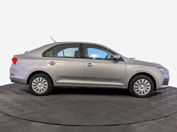 Skoda Rapid II с пробегом 2021 года, цена 1 550 000 рублей, 46150 км, лифтбек, Автокод Объявления
