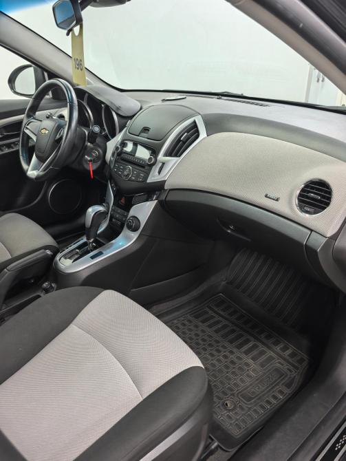 Chevrolet Cruze I Рестайлинг Санкт-Петербург  - изображение 21