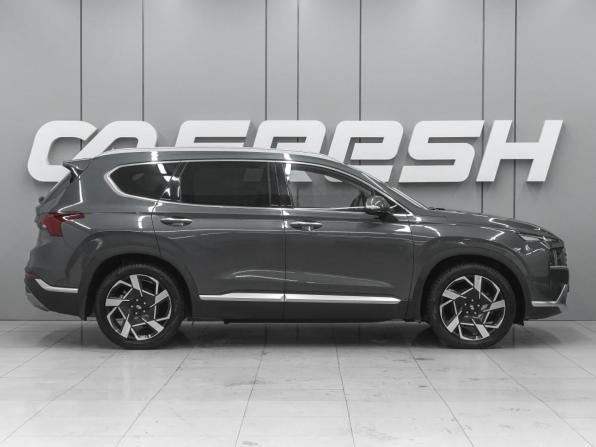 Hyundai Santa Fe IV Рестайлинг с пробегом 2023 года, цена 4 479 000 рублей, 41767 км, внедорожник, Автокод Объявления