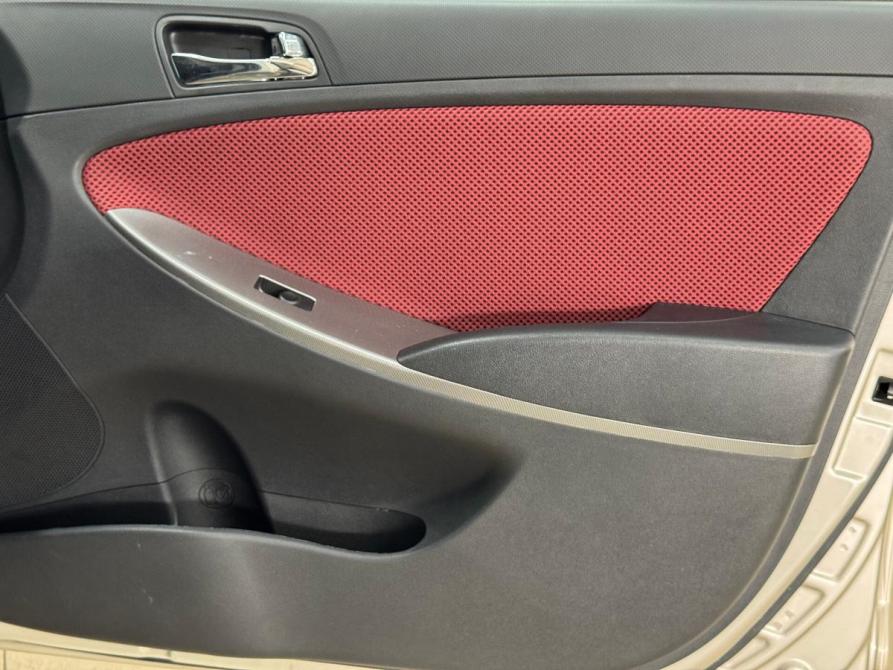 Hyundai Solaris I Набережные Челны  - изображение 18
