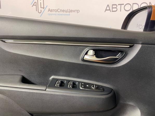 Kia Rio IV с пробегом 2019 года, цена 1 449 900 рублей, 115715 км, хэтчбек, Автокод Объявления