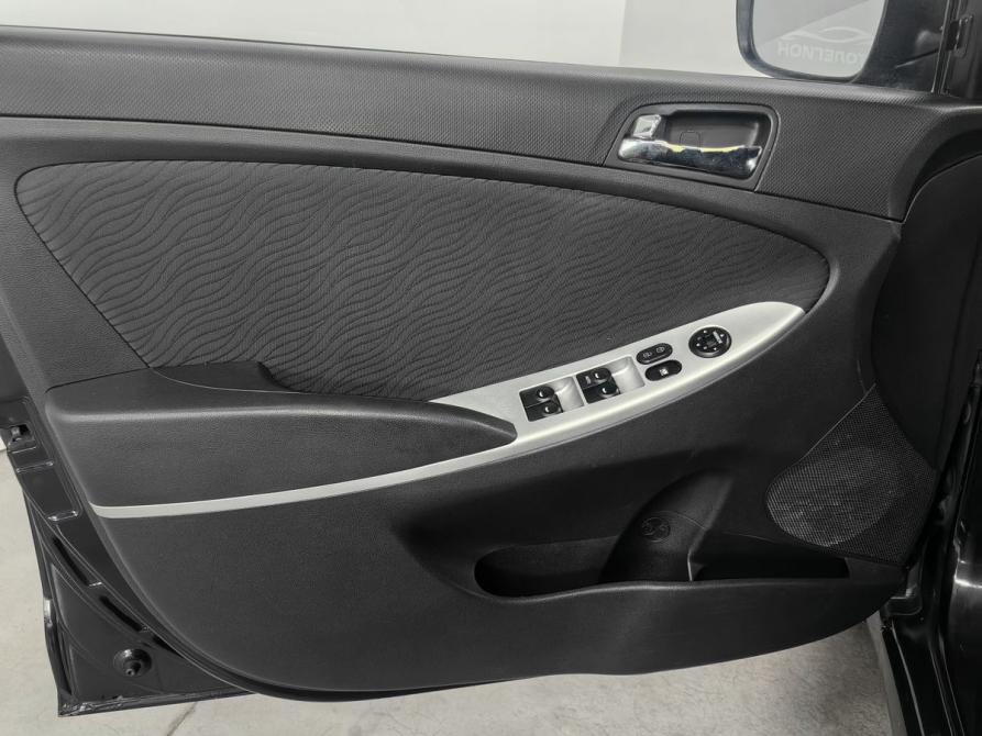 Hyundai Solaris I Новосибирск  - изображение 16