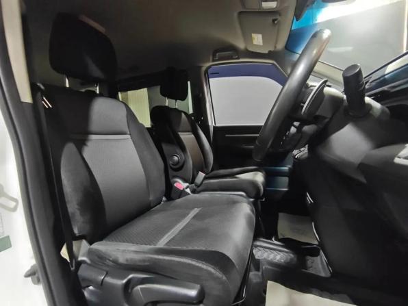Honda Stepwgn V Рестайлинг с пробегом 2019 года, цена 2 235 000 рублей, 110880 км, минивэн, Автокод Объявления