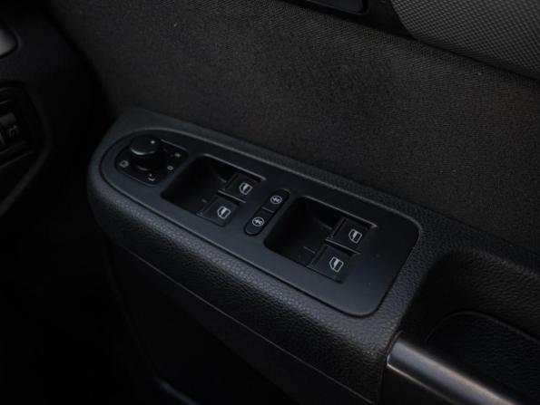 Volkswagen Sharan II с пробегом 2013 года, цена 1 345 000 рублей, 93614 км, минивэн, Автокод Объявления