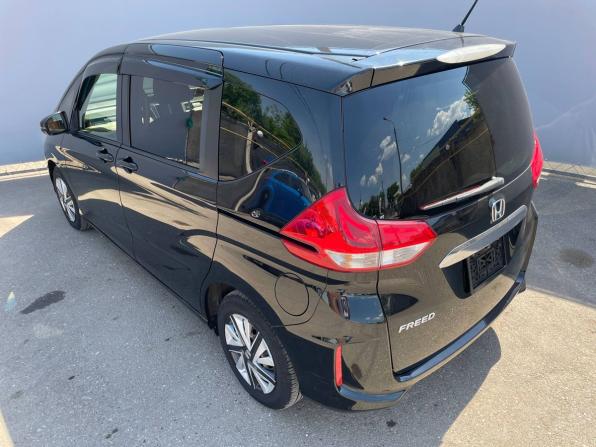 Honda Freed II с пробегом 2017 года, цена 1 550 000 рублей, 123223 км, компактвэн, Автокод Объявления