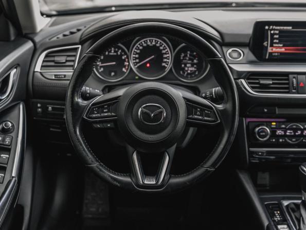 Mazda 6 III (GJ) Рестайлинг с пробегом 2016 года, цена 1 849 000 рублей, 191666 км, седан, Автокод Объявления