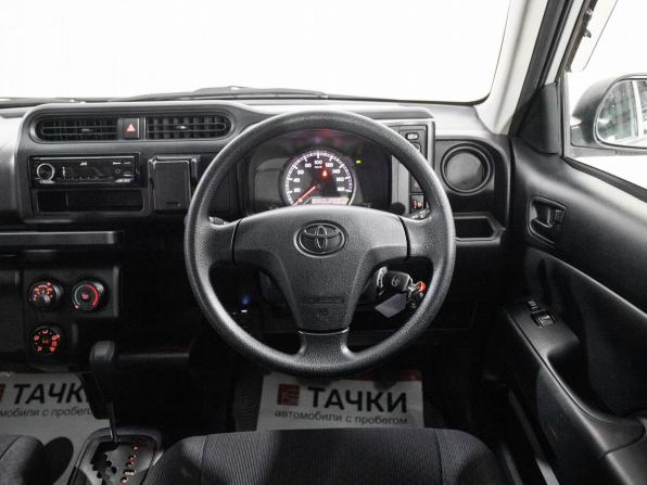 Toyota Probox I Рестайлинг с пробегом 2016 года, цена 978 500 рублей, 102002 км, универсал, Автокод Объявления