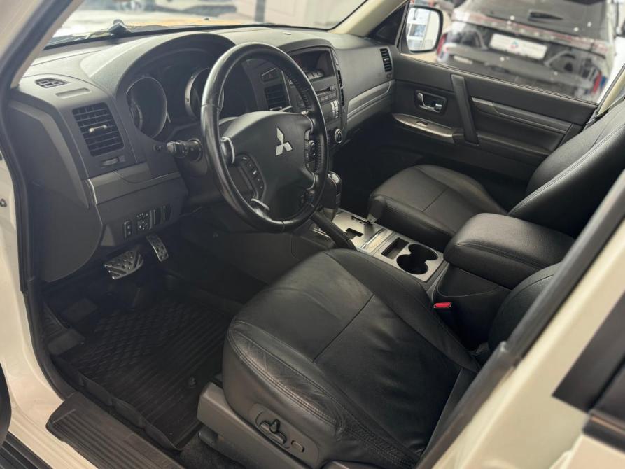 Mitsubishi Pajero IV Рестайлинг 1 Пермь  - изображение 7