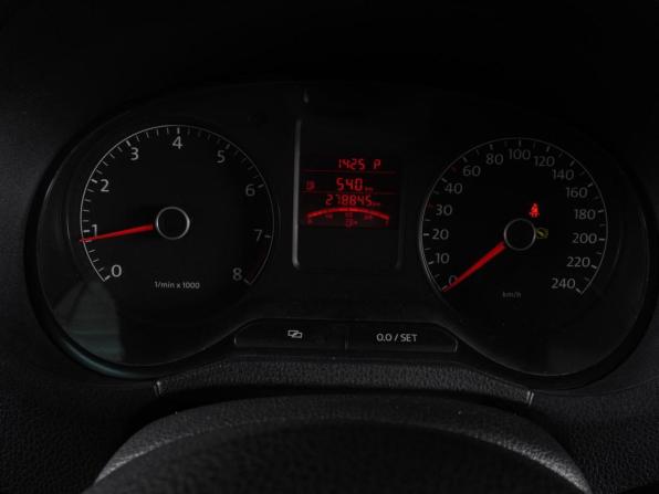 Volkswagen Polo V с пробегом 2011 года, цена 699 000 рублей, 278845 км, седан, Автокод Объявления