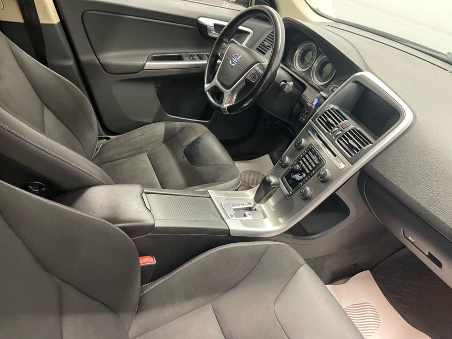 Volvo XC60 I Санкт-Петербург  - изображение 10