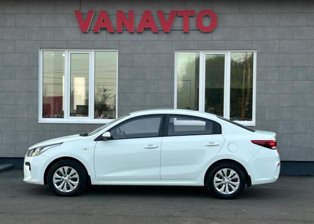 Kia Rio IV с пробегом 2018 года, цена 1 250 000 рублей, 76276 км, седан, Автокод Объявления