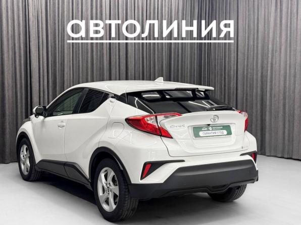 Toyota C-HR I Рестайлинг с пробегом 2019 года, цена 1 695 000 рублей, 150230 км, внедорожник, Автокод Объявления