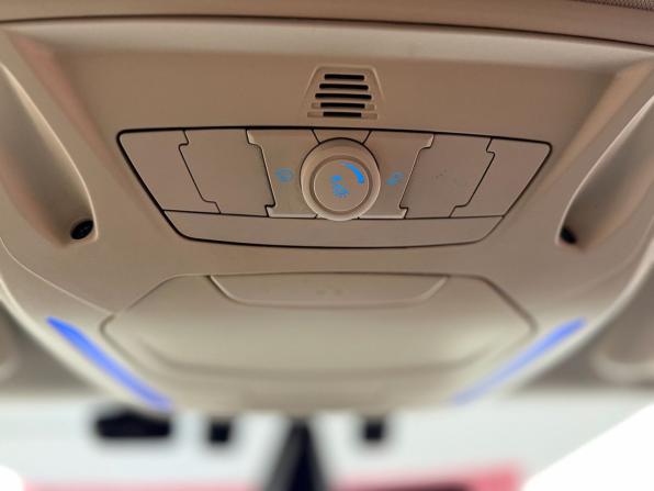 Ford Focus III с пробегом 2012 года, цена 899 000 рублей, 129089 км, хэтчбек, Автокод Объявления