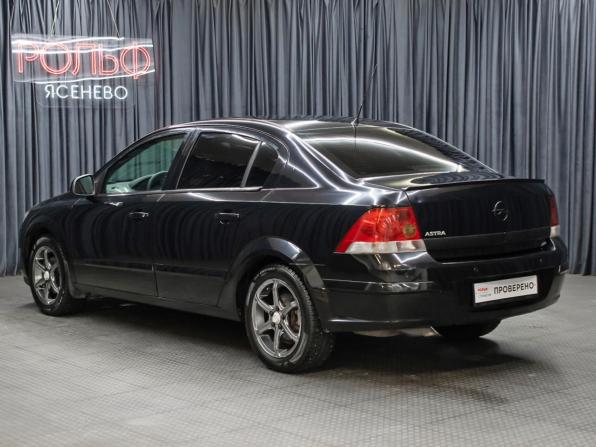 Opel Astra H Рестайлинг с пробегом 2010 года, цена 449 000 рублей, 426500 км, седан, Автокод Объявления