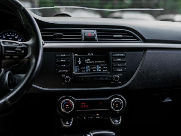 Kia Rio IV с пробегом 2018 года, цена 1 240 000 рублей, 199207 км, хэтчбек, Автокод Объявления