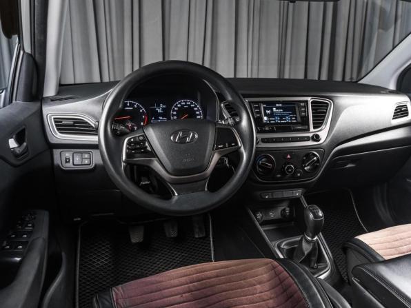 Hyundai Solaris II с пробегом 2019 года, цена 1 179 000 рублей, 183186 км, седан, Автокод Объявления