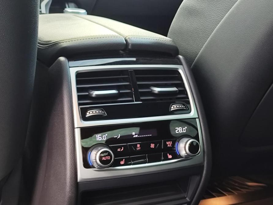 BMW 7 серии VI (G11/G12) Рестайлинг Санкт-Петербург  - изображение 23
