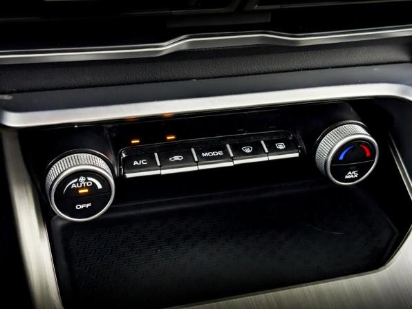 Geely Coolray I с пробегом 2023 года, цена 1 650 000 рублей, 121193 км, внедорожник, Автокод Объявления