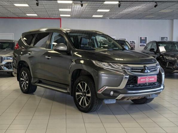 Mitsubishi Pajero Sport III с пробегом 2018 года, цена 2 990 000 рублей, 181000 км, внедорожник, Автокод Объявления
