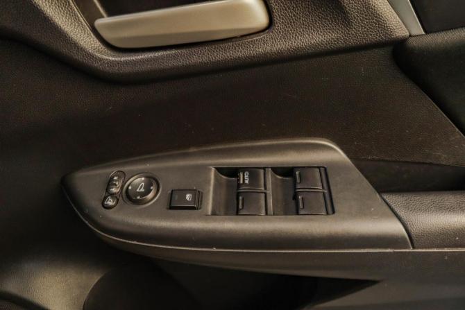 Honda Fit III с пробегом 2015 года, цена 1 169 000 рублей, 192515 км, хэтчбек, Автокод Объявления