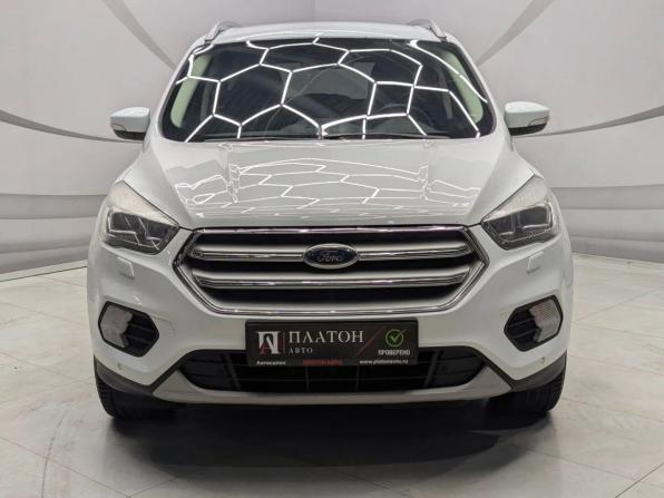 Ford Kuga II Рестайлинг с пробегом 2019 года, цена 1 949 000 рублей, 93500 км, внедорожник, Автокод Объявления