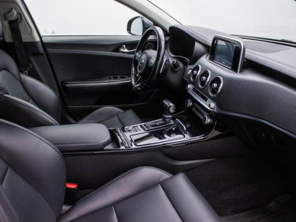 Kia Stinger I с пробегом 2018 года, цена 2 178 000 рублей, 114235 км, лифтбек, Автокод Объявления