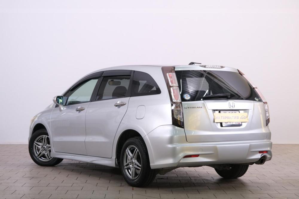 Honda Stream II Рестайлинг Омск  - изображение 5