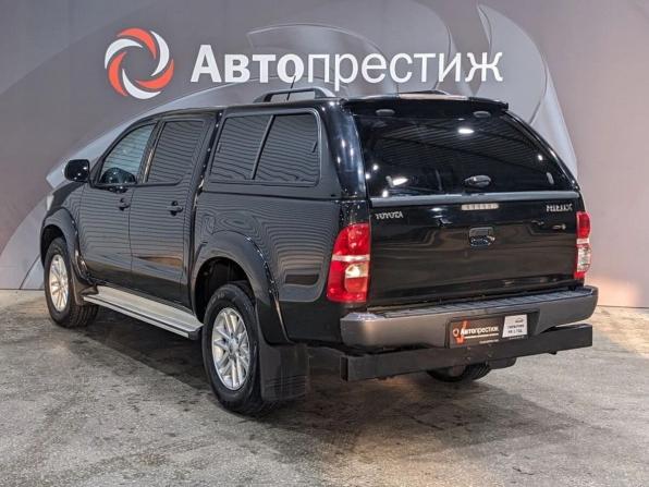 Toyota Hilux VII Рестайлинг с пробегом 2013 года, цена 2 295 000 рублей, 230572 км, offers.body_type.unknown, Автокод Объявления